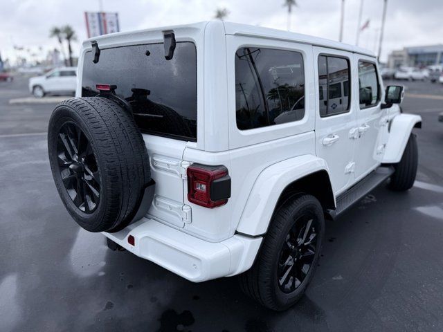 2021 Jeep Wrangler Unlimited Sahara High Altitude