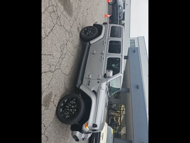 2021 Jeep Wrangler Unlimited Sahara High Altitude