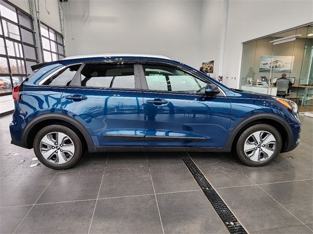 2021 Kia Niro LX