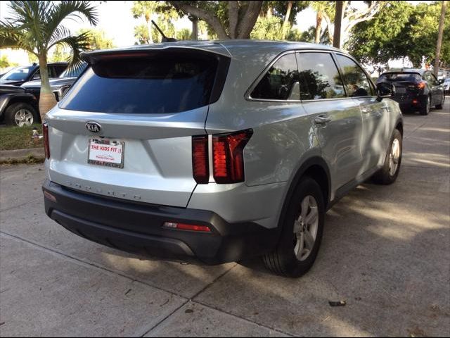 2021 Kia Sorento LX