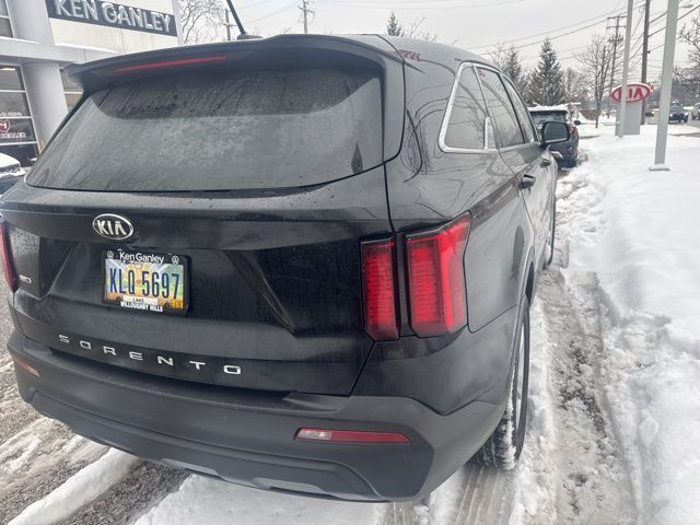 2021 Kia Sorento LX