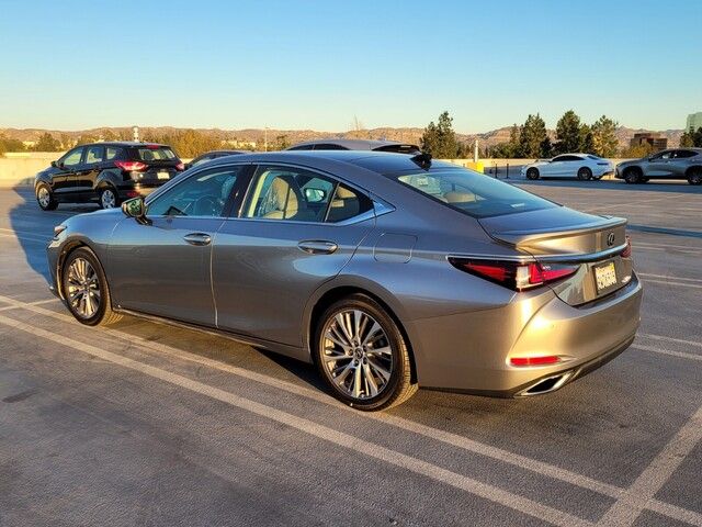 2021 Lexus ES 350