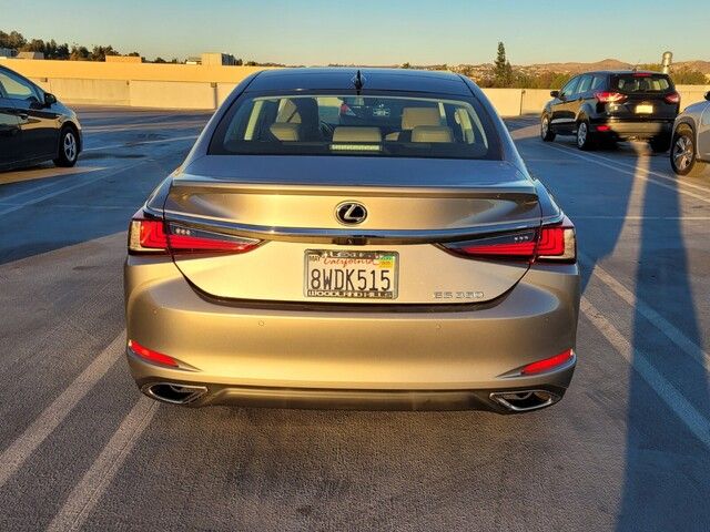 2021 Lexus ES 350