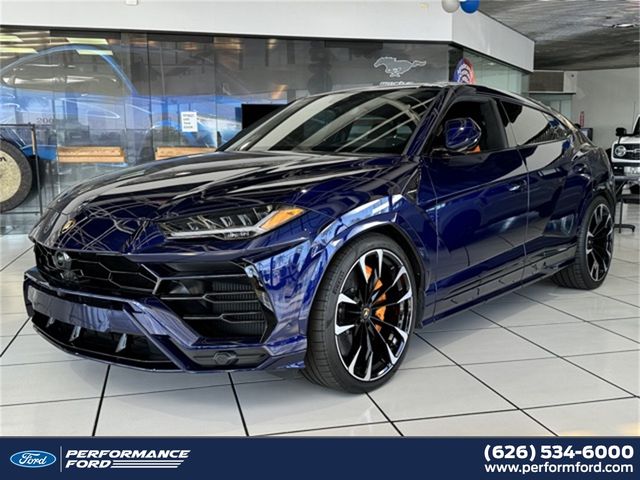 2021 Lamborghini Urus Base