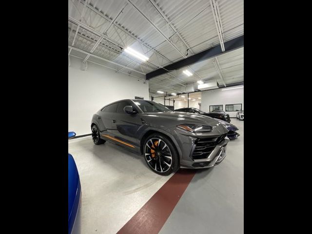 2021 Lamborghini Urus Base