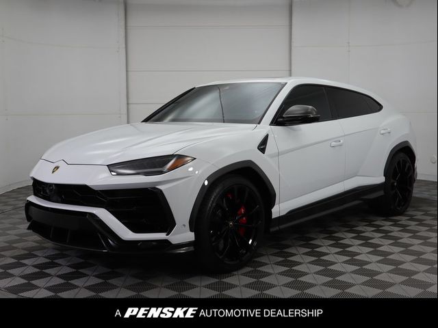 2021 Lamborghini Urus Base