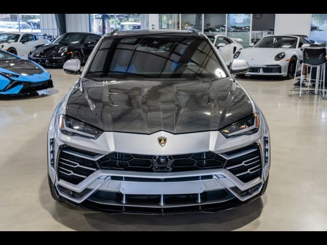 2021 Lamborghini Urus Base