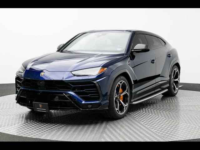 2021 Lamborghini Urus Base