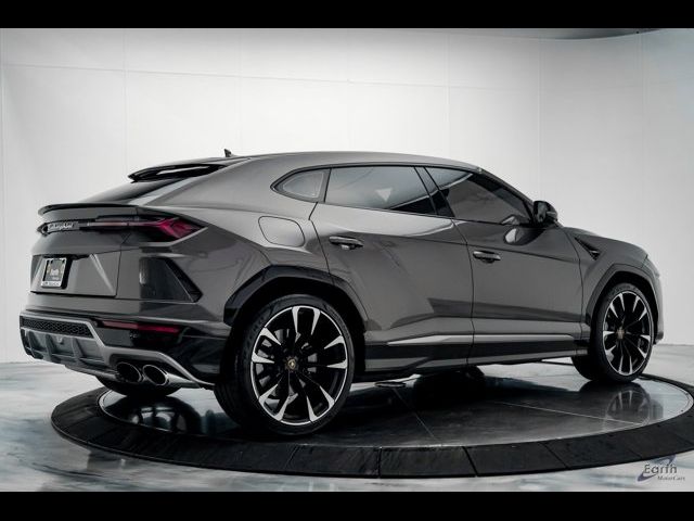 2021 Lamborghini Urus Base