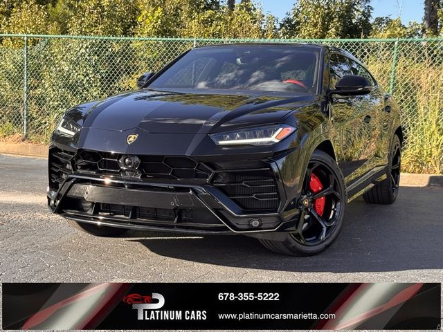 2021 Lamborghini Urus Base