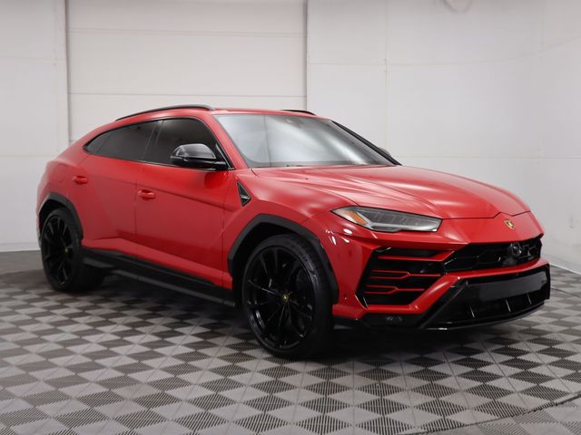 2021 Lamborghini Urus Graphite Capsule