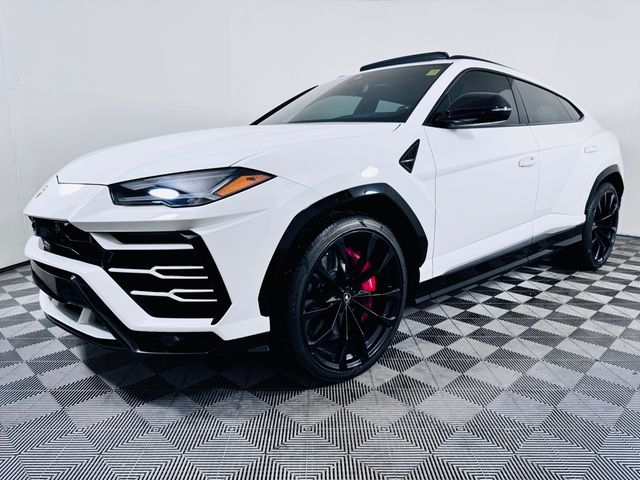 2021 Lamborghini Urus Base