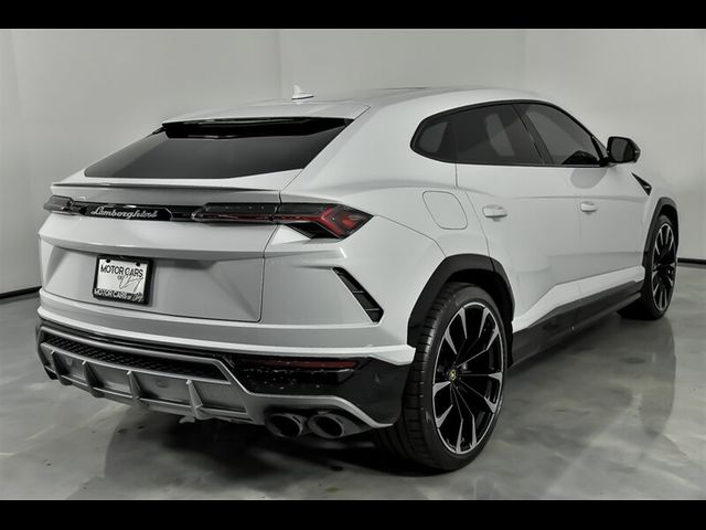 2021 Lamborghini Urus Base