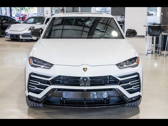 2021 Lamborghini Urus Base