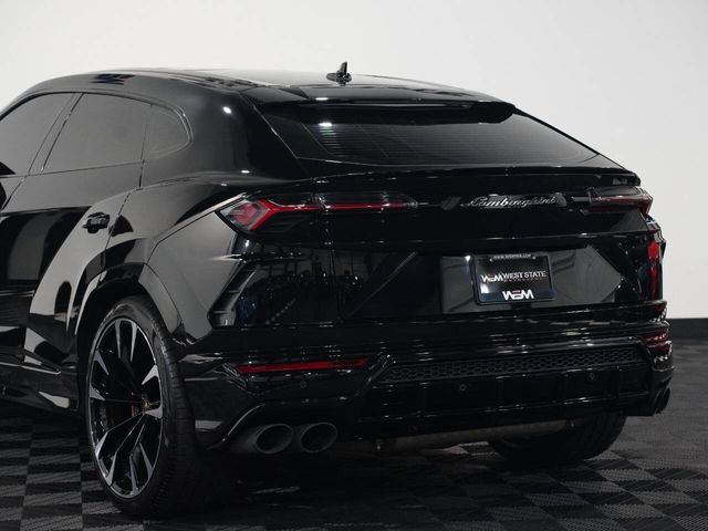 2021 Lamborghini Urus Base