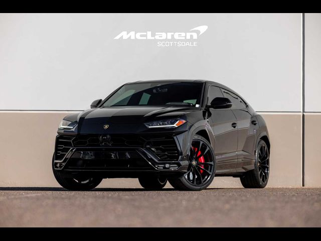 2021 Lamborghini Urus Graphite Capsule