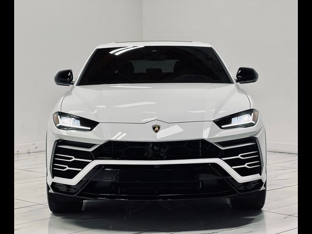 2021 Lamborghini Urus Graphite Capsule