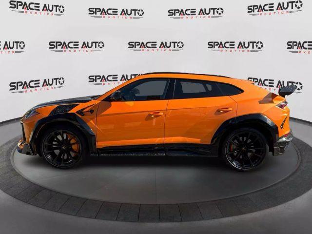 2021 Lamborghini Urus Pearl Capsule