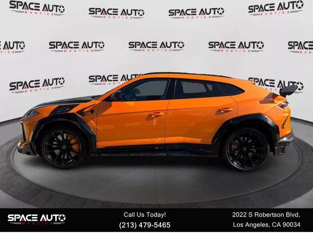 2021 Lamborghini Urus Pearl Capsule