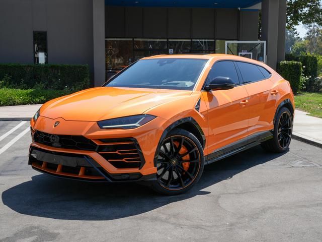 2021 Lamborghini Urus Pearl Capsule