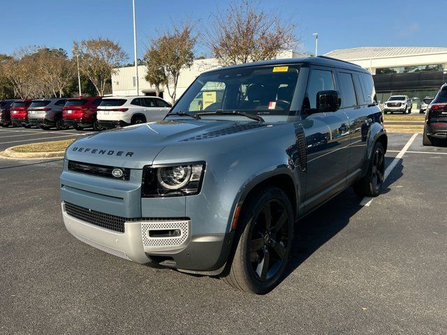 2021 Land Rover Defender SE