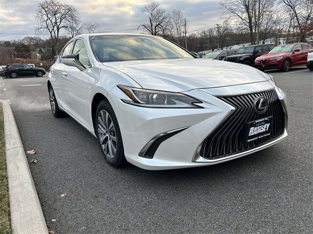 2021 Lexus ES 250