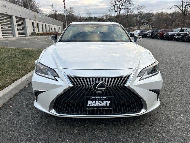 2021 Lexus ES 250