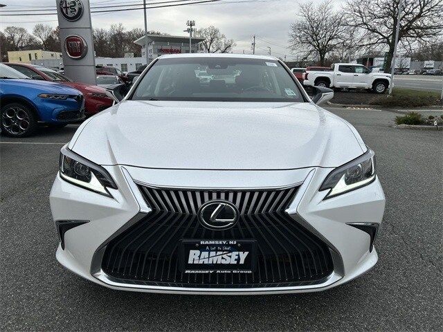 2021 Lexus ES 250