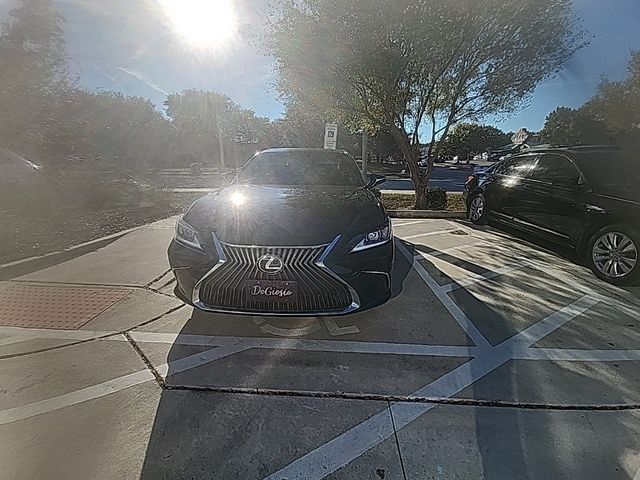 2021 Lexus ES 250