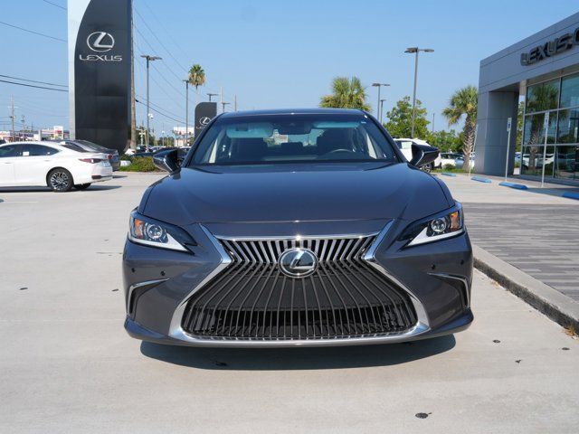 2021 Lexus ES 250