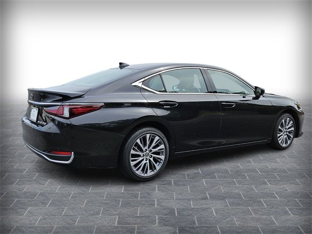 2021 Lexus ES 250