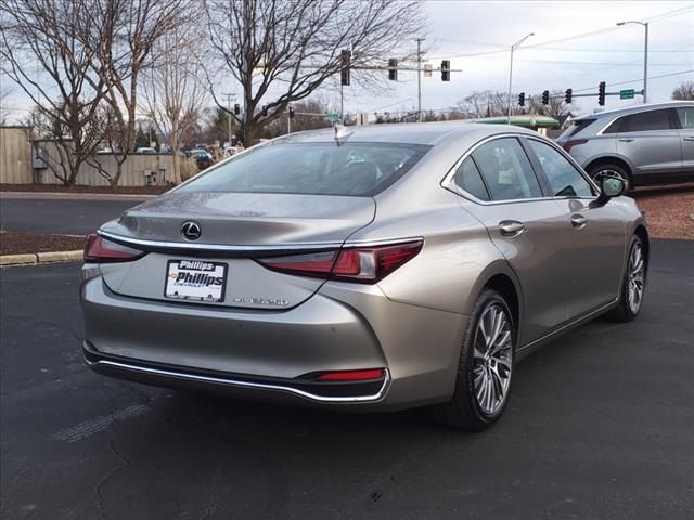 2021 Lexus ES 250