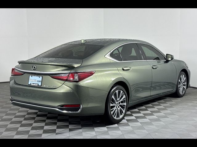 2021 Lexus ES 250