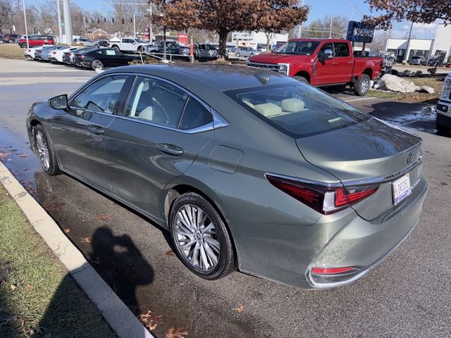 2021 Lexus ES 250