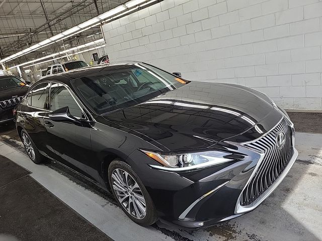 2021 Lexus ES 250