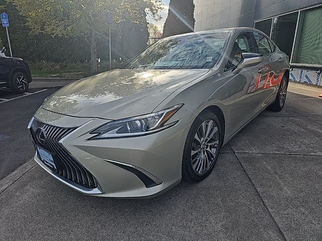 2021 Lexus ES 250