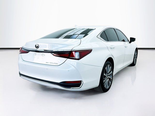 2021 Lexus ES 250