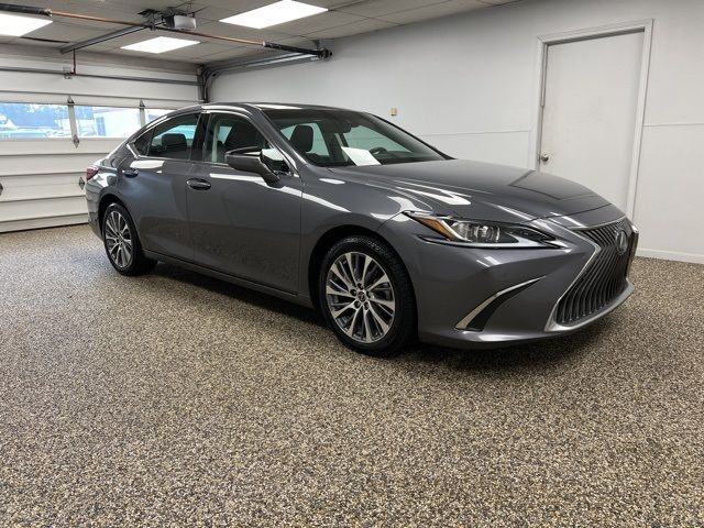 2021 Lexus ES 250