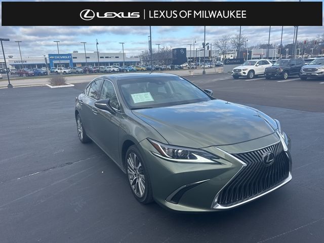 2021 Lexus ES 250