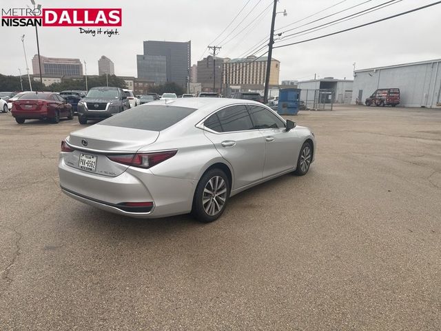 2021 Lexus ES 250