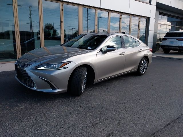 2021 Lexus ES 250