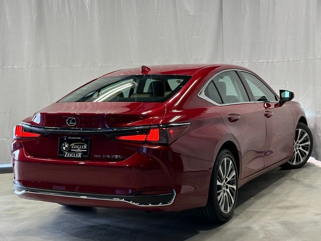 2021 Lexus ES 250