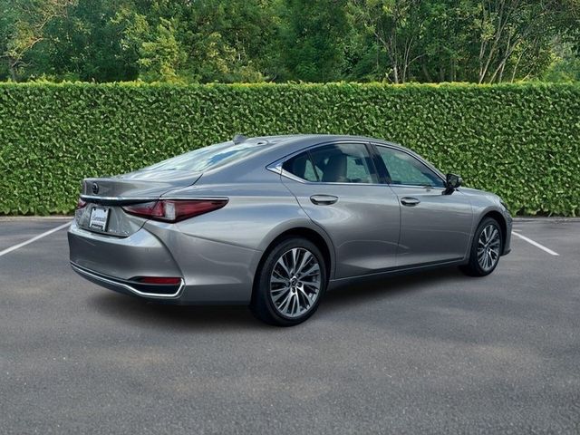 2021 Lexus ES 250