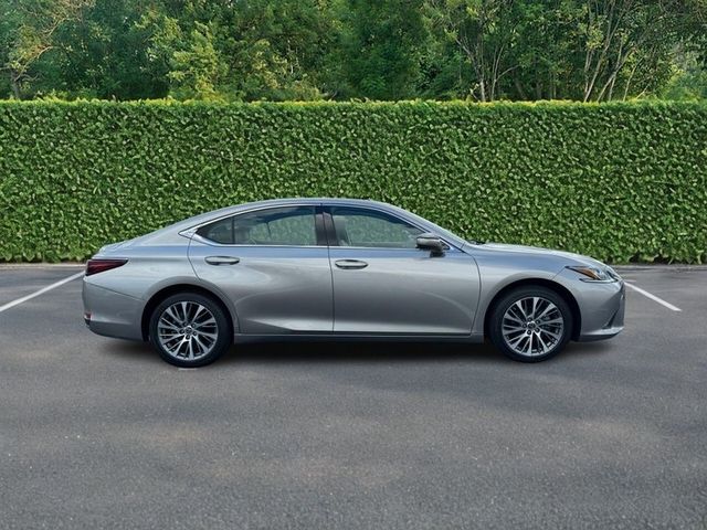 2021 Lexus ES 250