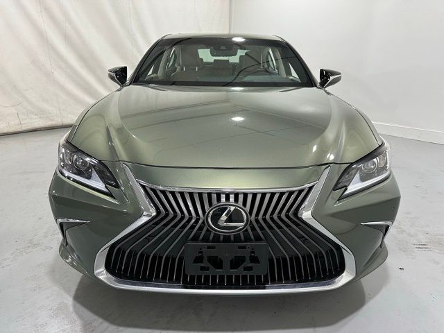 2021 Lexus ES 250