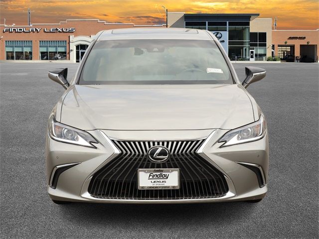 2021 Lexus ES 250