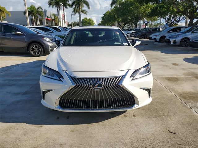 2021 Lexus ES 250