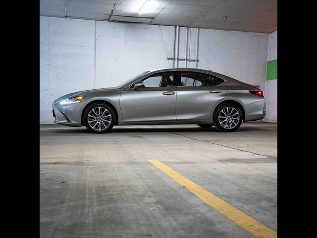 2021 Lexus ES 250