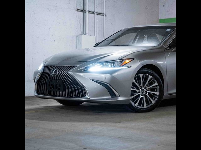 2021 Lexus ES 250