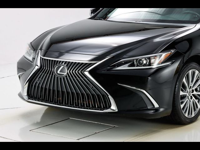 2021 Lexus ES 250